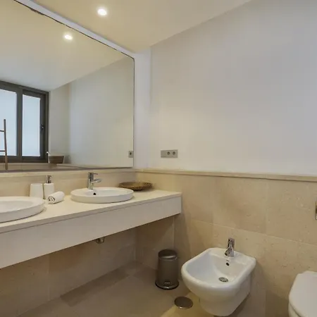 Tranquil 2-bed Alanda Flamingos