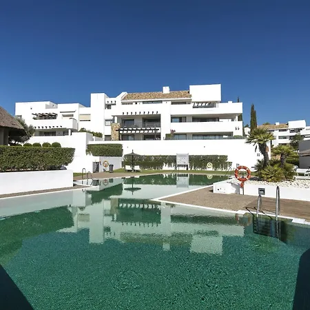 Tranquil 2-bed Alanda Flamingos Estepona